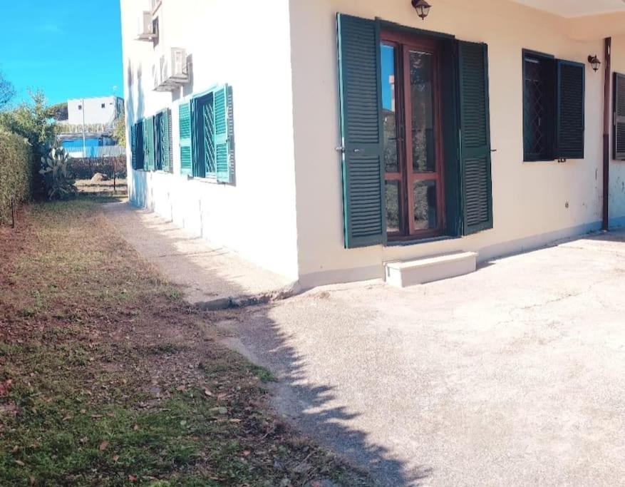 -5 Min From Bus Stop-Free Parking Rom Exterior foto