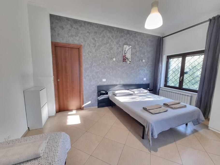 -5 Min From Bus Stop-Free Parking Rom Exterior foto