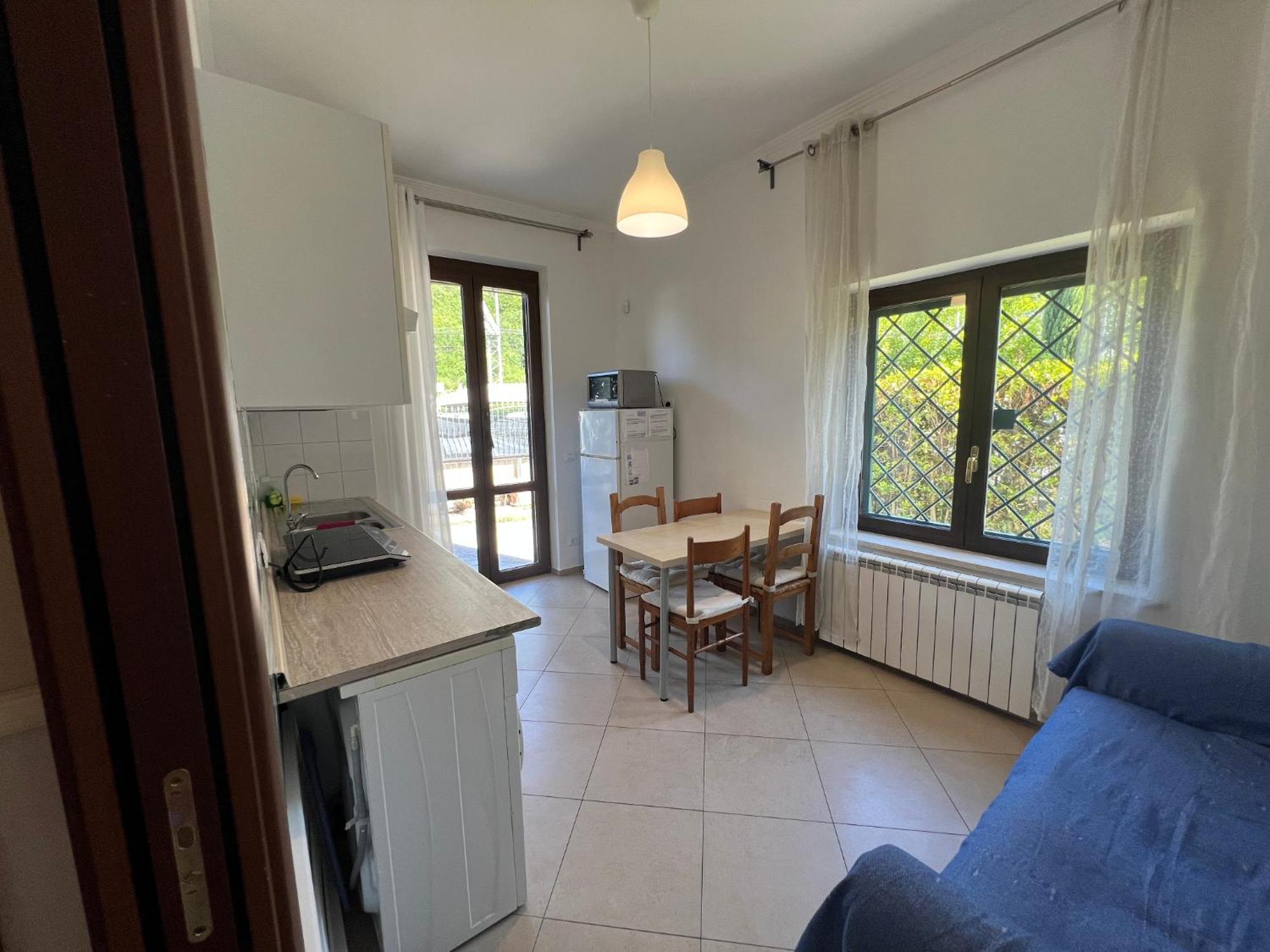 -5 Min From Bus Stop-Free Parking Rom Exterior foto