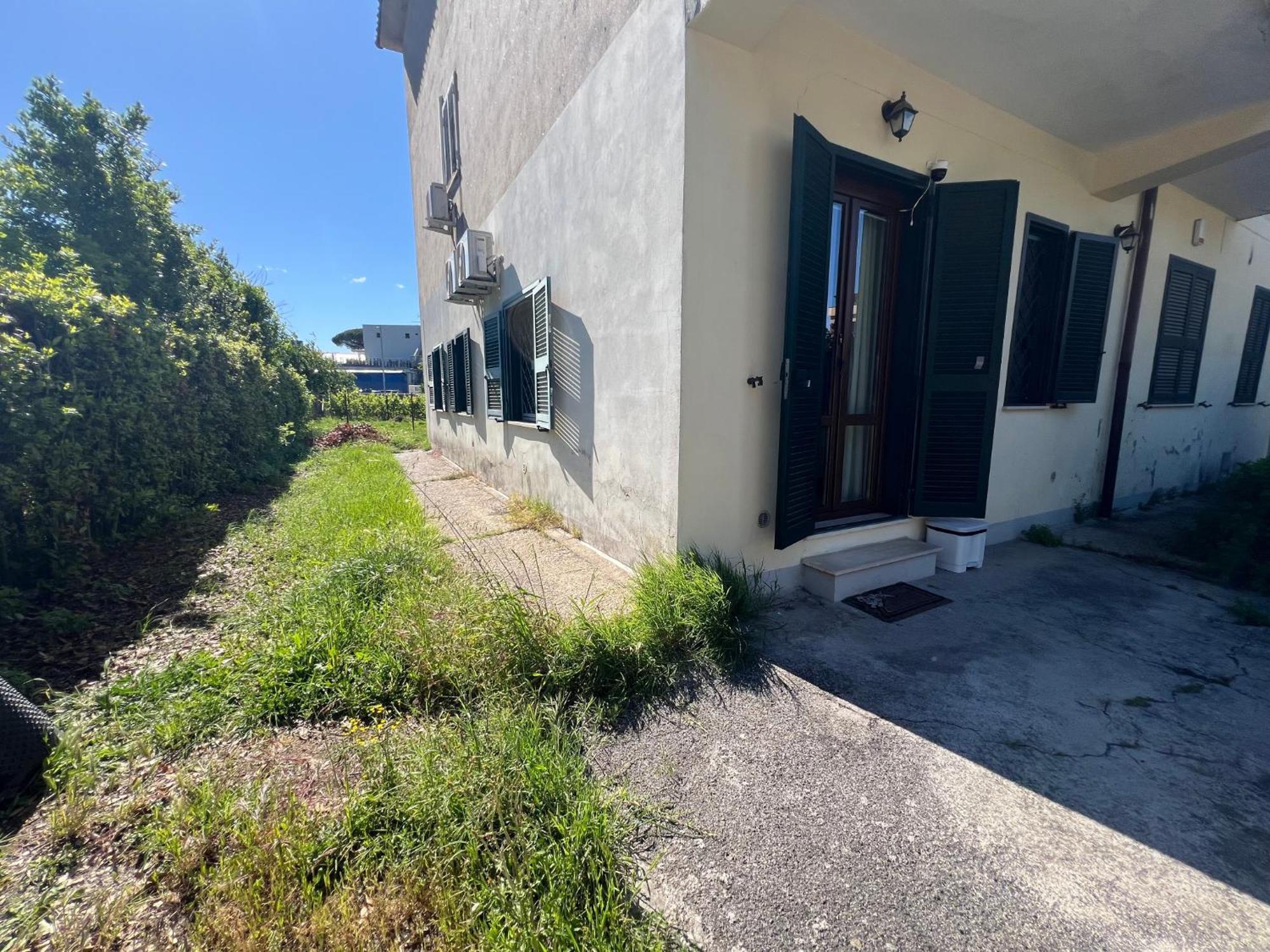 -5 Min From Bus Stop-Free Parking Rom Exterior foto